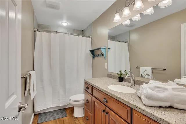 $775,000 | 2 Carpenter Way, Clifton Park, NY 12065