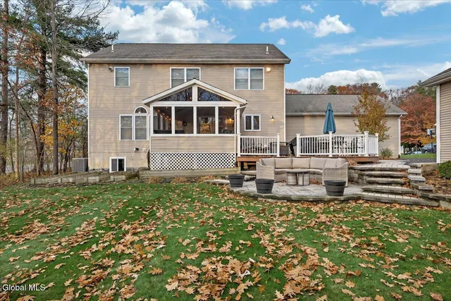 $775,000 | 2 Carpenter Way, Clifton Park, NY 12065