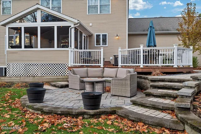 $775,000 | 2 Carpenter Way, Clifton Park, NY 12065