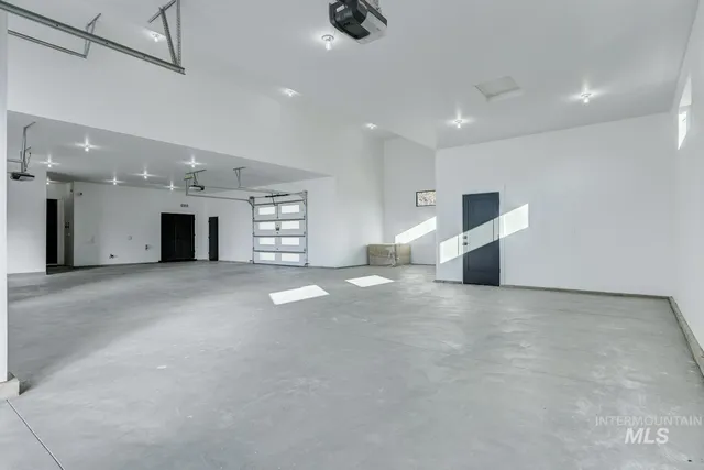 $1,750,000 | 863 North Nolina Avenue, Eagle, ID 83616