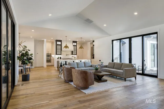 $1,750,000 | 863 North Nolina Avenue, Eagle, ID 83616