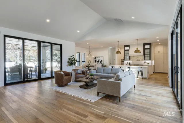 $1,750,000 | 863 North Nolina Avenue, Eagle, ID 83616