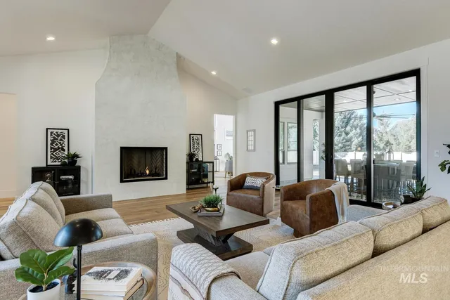 $1,750,000 | 863 North Nolina Avenue, Eagle, ID 83616