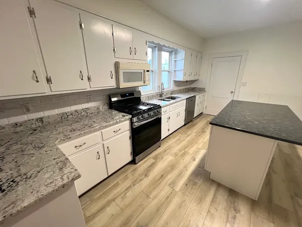 $3,400 | 44 Capitol Street, Unit 1, Watertown, MA 02472