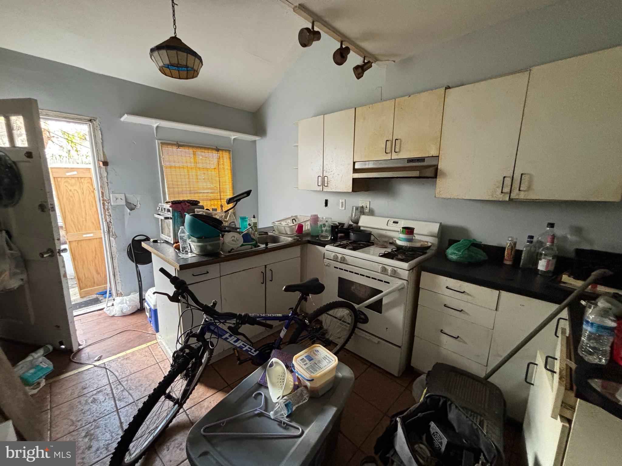 232 South Stricker Street Baltimore, MD 21223 - Photo 11 of 15