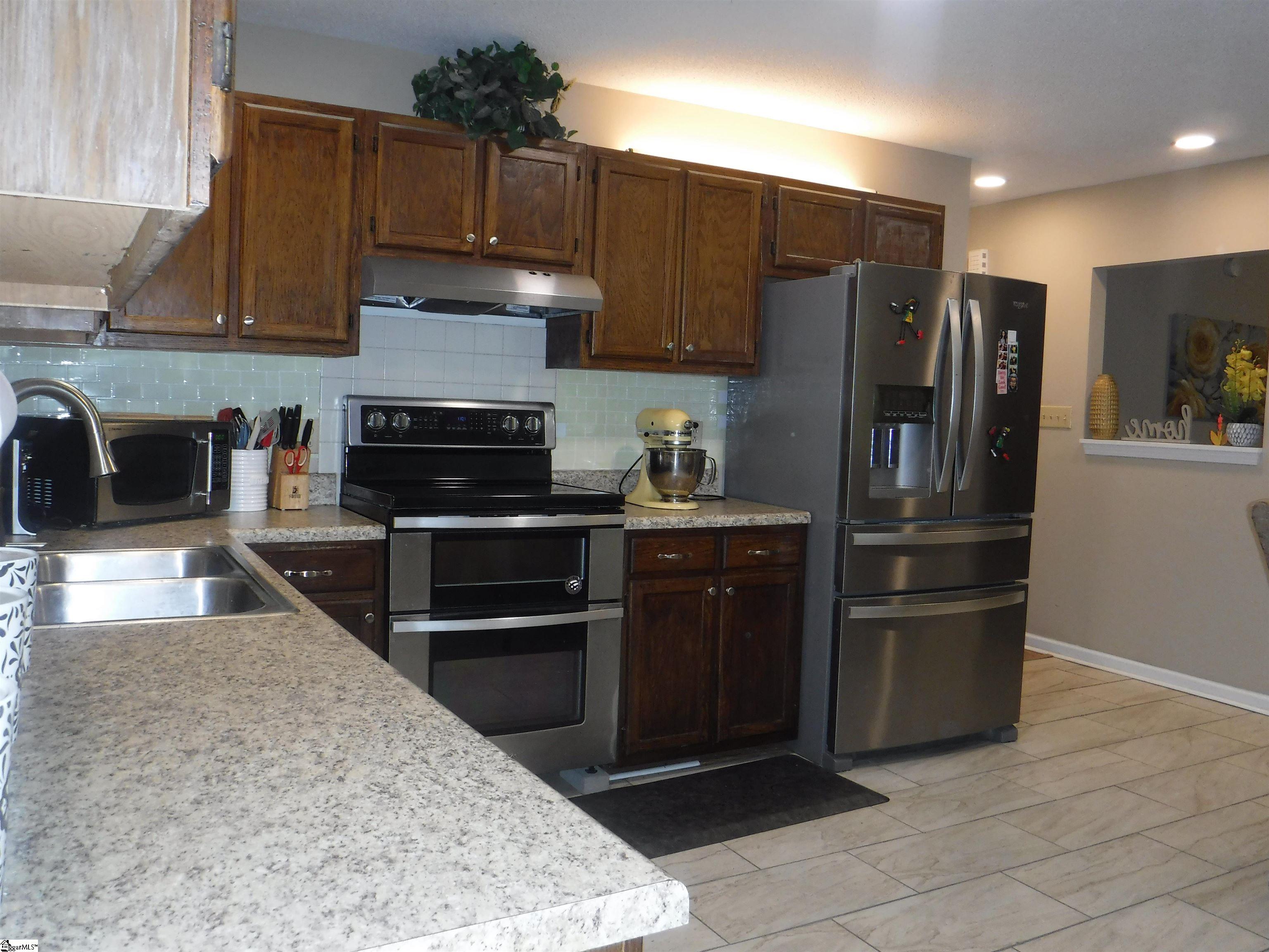 123 Gower Road Spartanburg, SC 29303 - Photo 7 of 28 Gallery Image 7