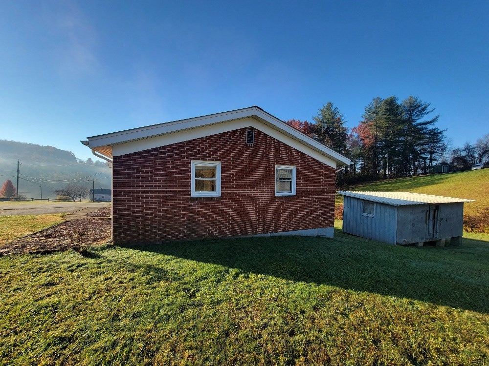 1800 Tower Road Galax, VA 24333 - Photo 16 of 21 Gallery Image 16