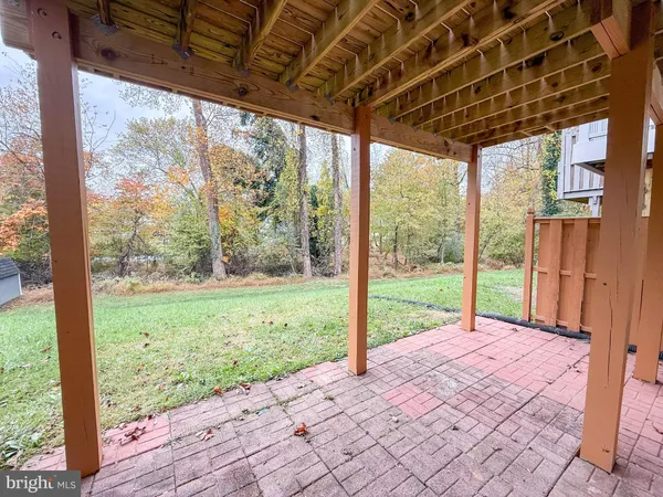 a view of porch with a back yard
