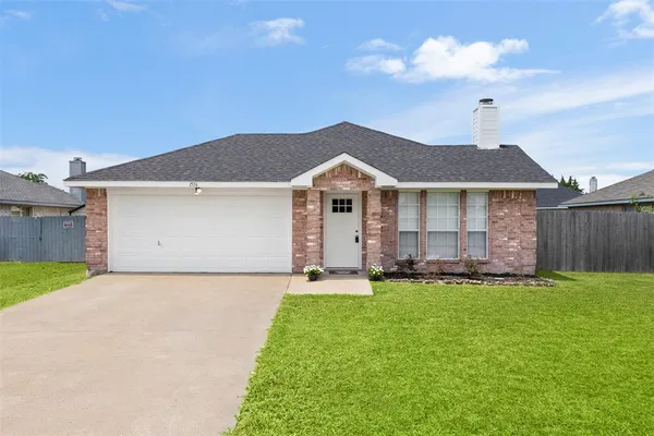 $223,000 | 1516 South Rockwall Avenue, Terrell, TX 75160