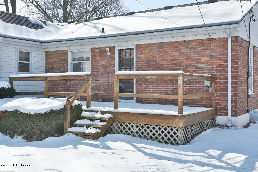 315 Short Road Louisville, KY 40207 - Photo 7 of 32 REAR VIEW OF DECK.