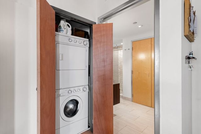 $955,000 | 21 Wormwood Street, Unit 525, Boston, MA 02210