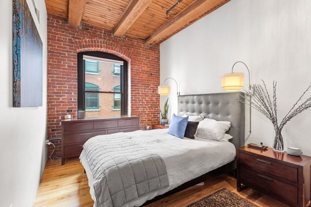 $955,000 | 21 Wormwood Street, Unit 525, Boston, MA 02210