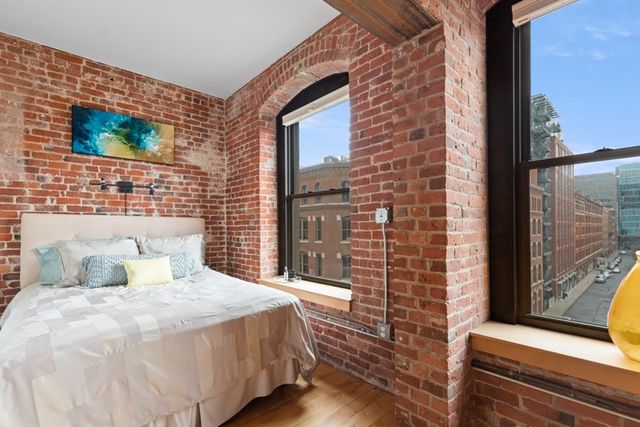 $955,000 | 21 Wormwood Street, Unit 525, Boston, MA 02210