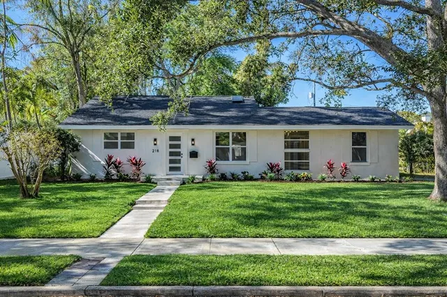 $495,000 | 218 32nd Street West, Bradenton, FL 34205