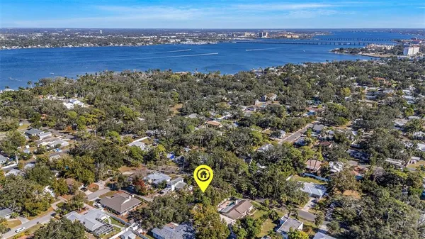 $465,000 | 218 32nd Street West, Bradenton, FL 34205