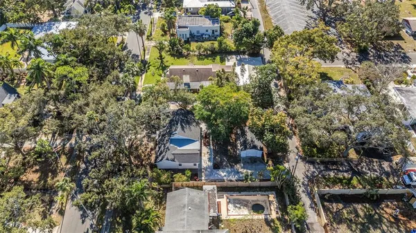 $465,000 | 218 32nd Street West, Bradenton, FL 34205