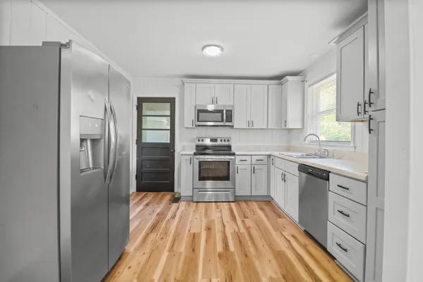 $1,400 | 10 Lexington Drive, Clarksville, TN 37042