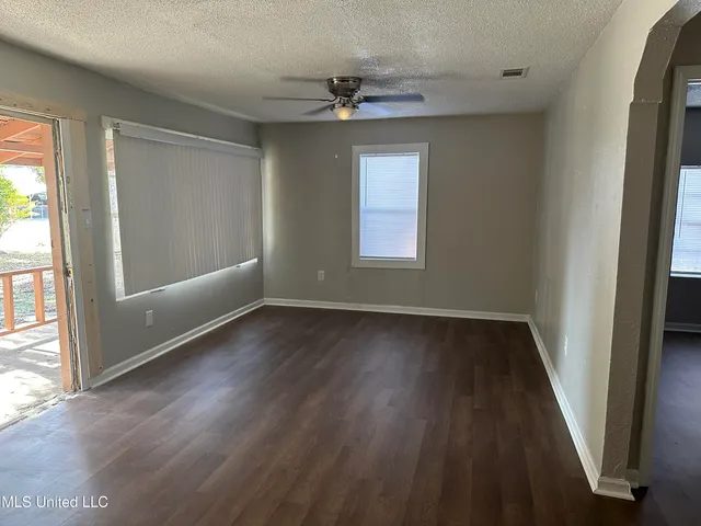 $950 | 4737 General Ike Avenue, Moss Point, MS 39563