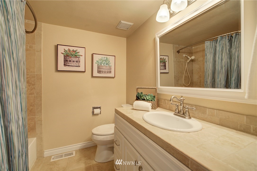 20624 Southeast 192nd Street Renton, WA 98058 - Photo 18 of 40 Gallery Image 18