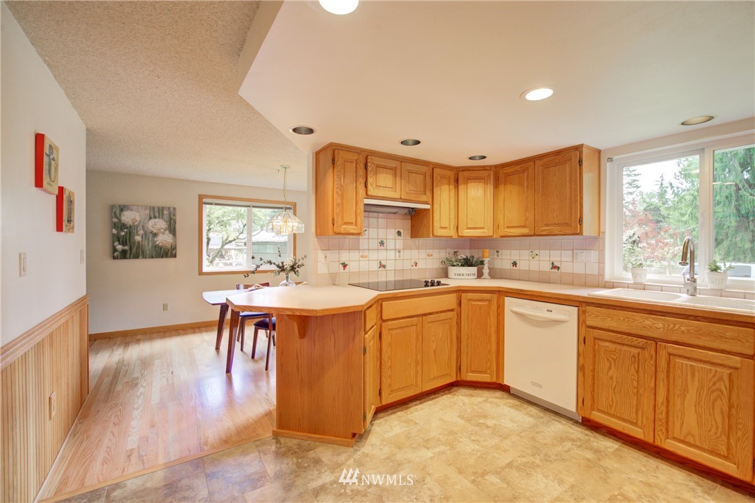 20624 Southeast 192nd Street Renton, WA 98058 - Photo 8 of 40 Gallery Image 8