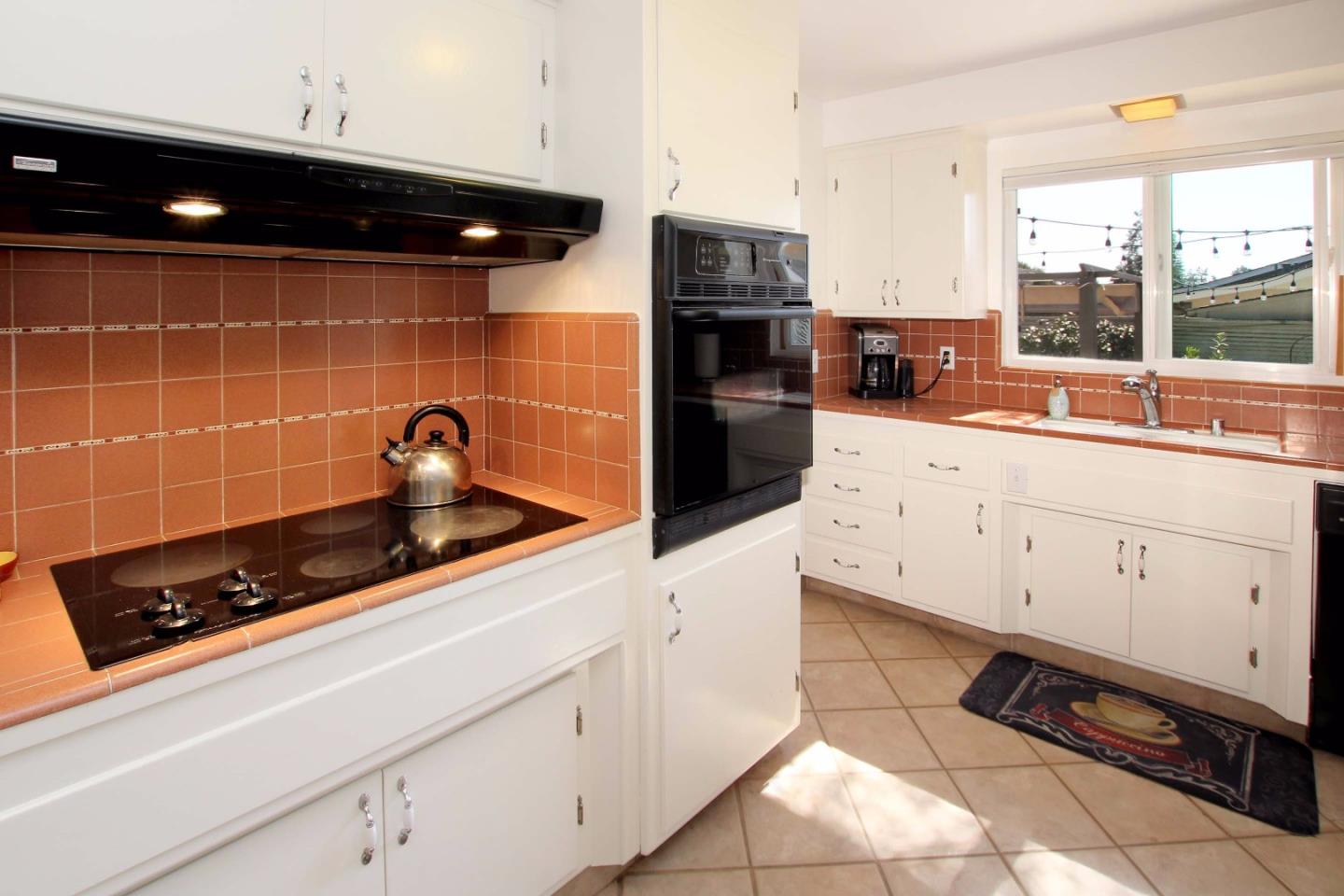 1252 Graham Hill Road Santa Cruz, CA 95060 - Photo 17 of 32 Gallery Image 17