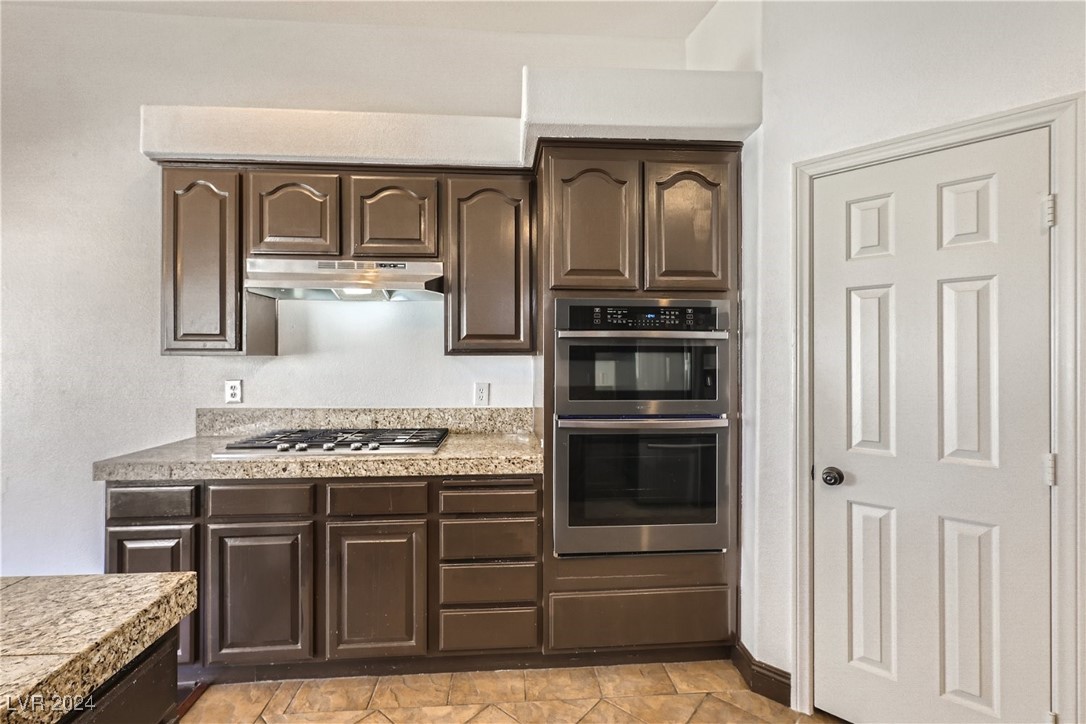 1033 Norellat Road Henderson, NV 89011 - Photo 16 of 53 Gallery Image 16