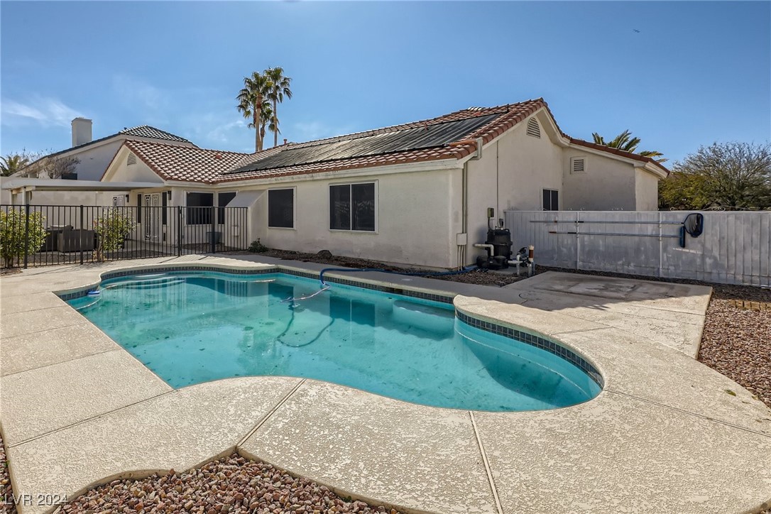 1033 Norellat Road Henderson, NV 89011 - Photo 2 of 53 Gallery Image 2