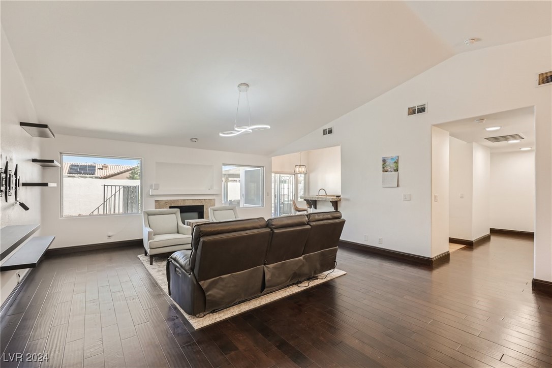 1033 Norellat Road Henderson, NV 89011 - Photo 6 of 53 Gallery Image 6