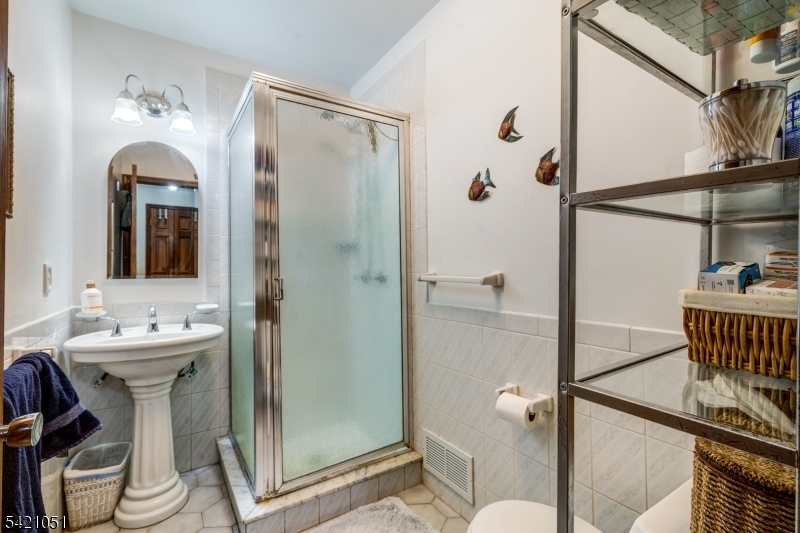 1417 Washington Valley Road Bridgewater, NJ 08807 - Photo 16 of 37