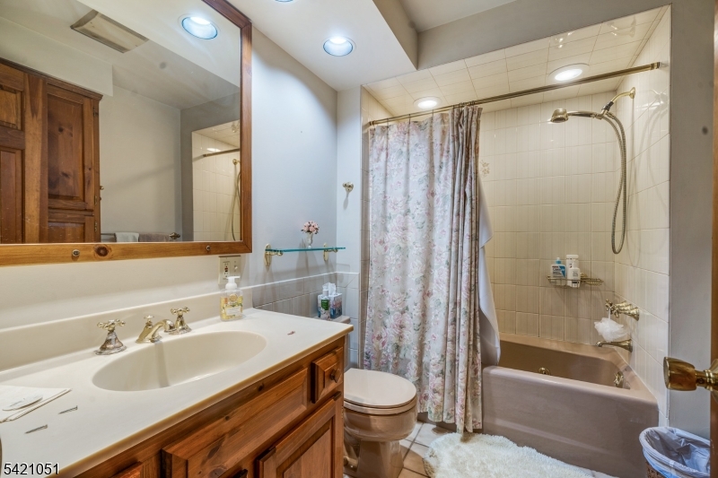 1417 Washington Valley Road Bridgewater, NJ 08807 - Photo 17 of 37