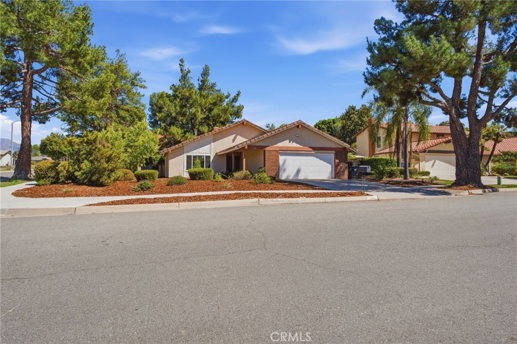 901 Lytle Street Redlands, CA 92374 - Photo 31 of 33 Gallery Image 31