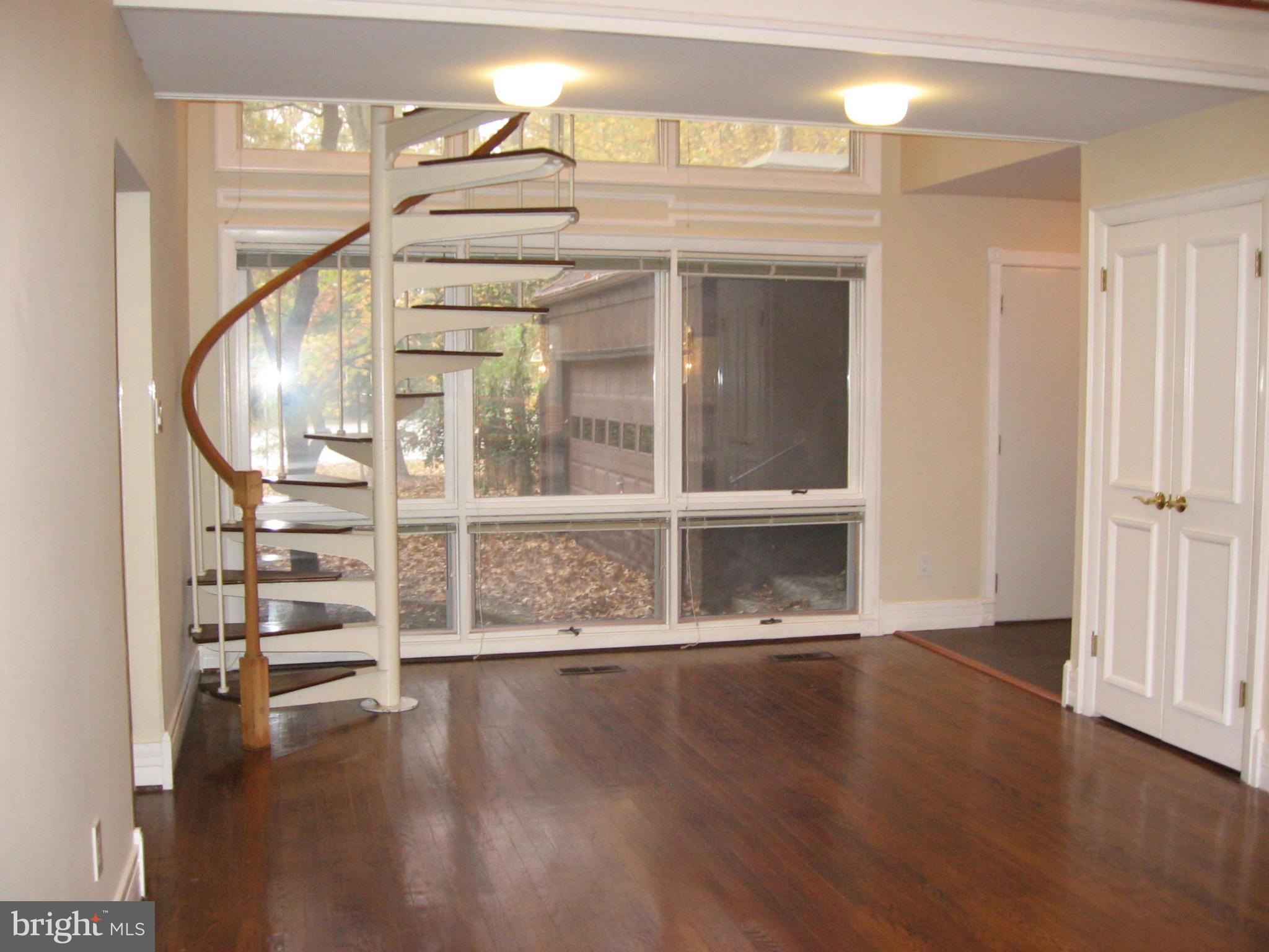 606 Holly Road Fort Washington, MD 20744 - Photo 13 of 14 Interior (General)