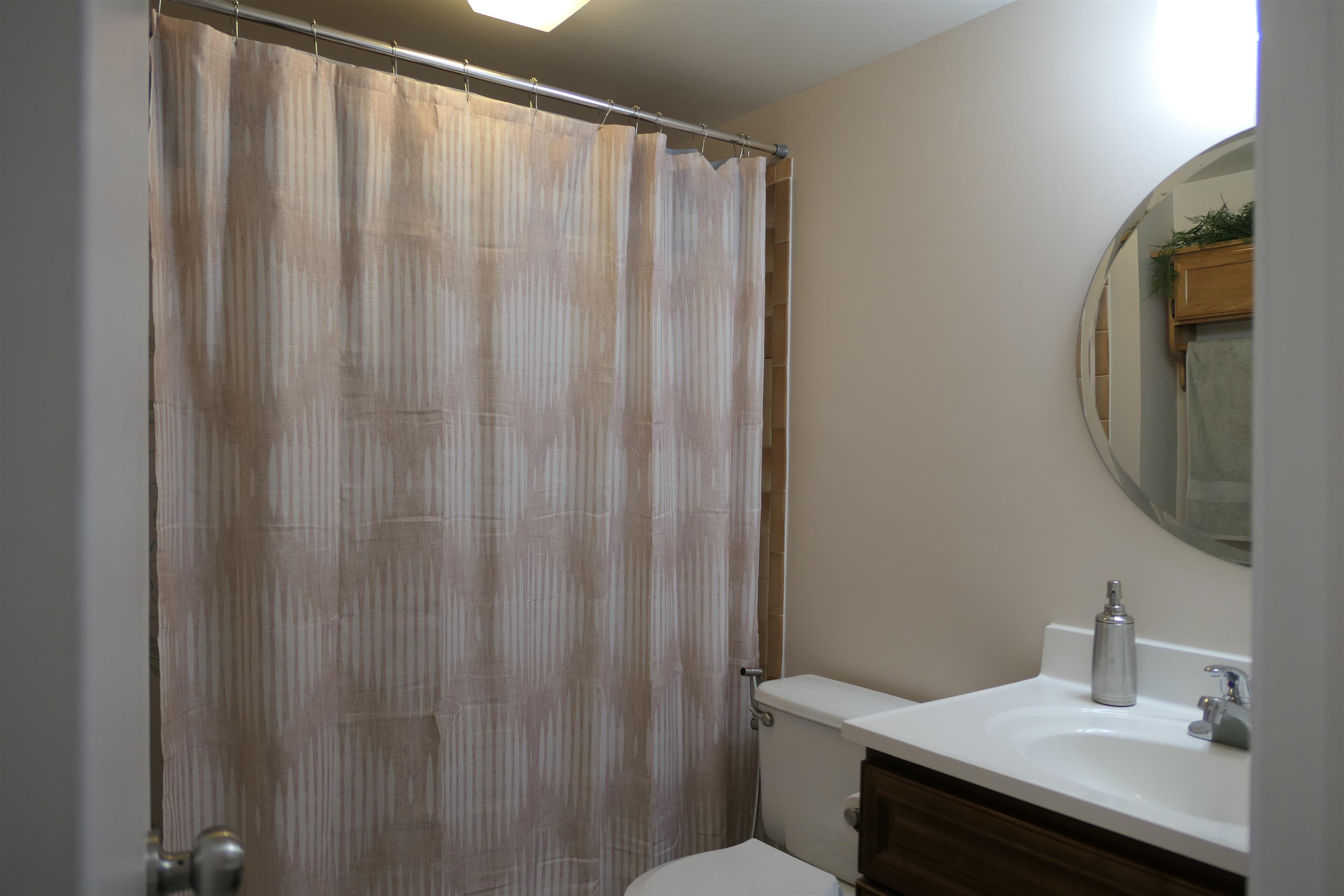 205 East Jolly Road, Unit 6 Lansing, MI 48910 - Photo 10 of 18