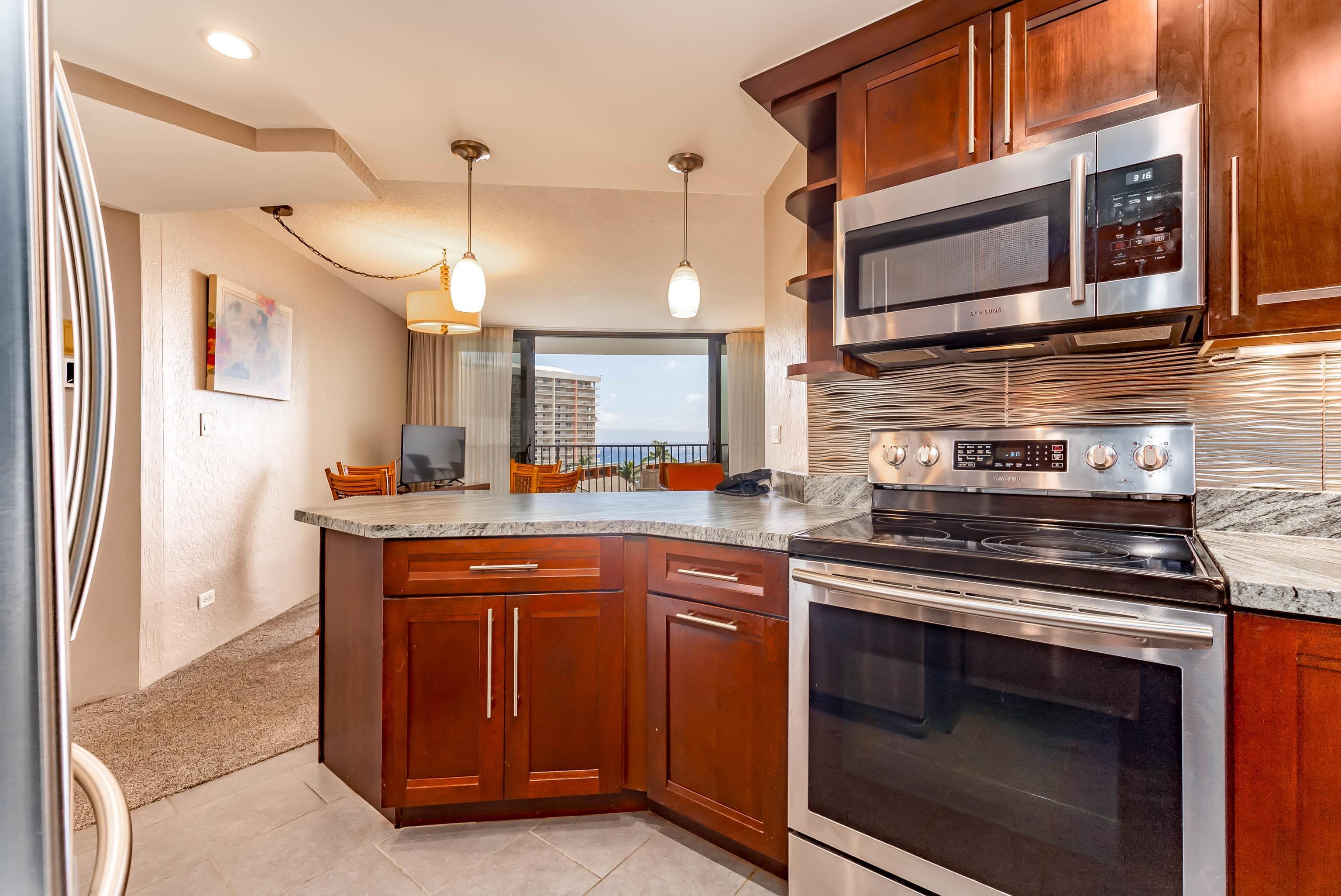 3445 Lower Honoapiilani Road, Unit 817 Lahaina, HI 96761 - Photo 8 of 44 Gallery Image 8