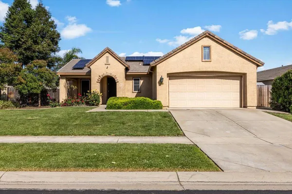 $435,000 | 2129 Golden Gate Drive, Plumas Lake, CA 95961