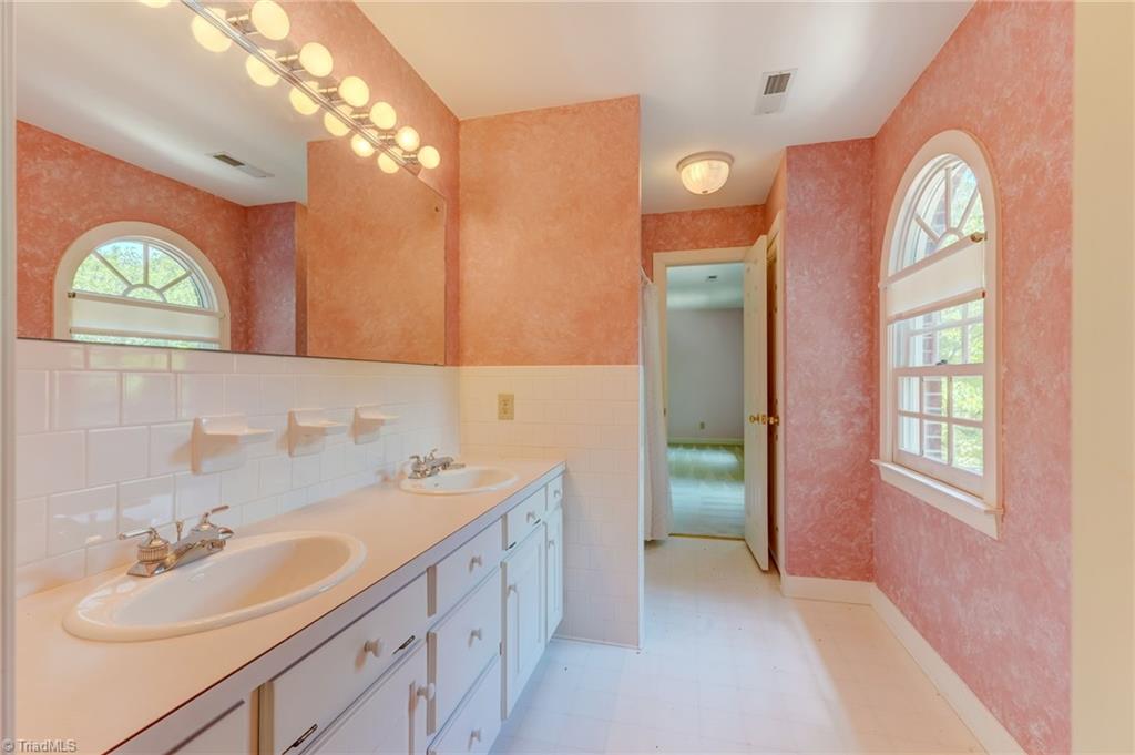 1406 Gibbs Road Reidsville, NC 27320 - Photo 26 of 50
