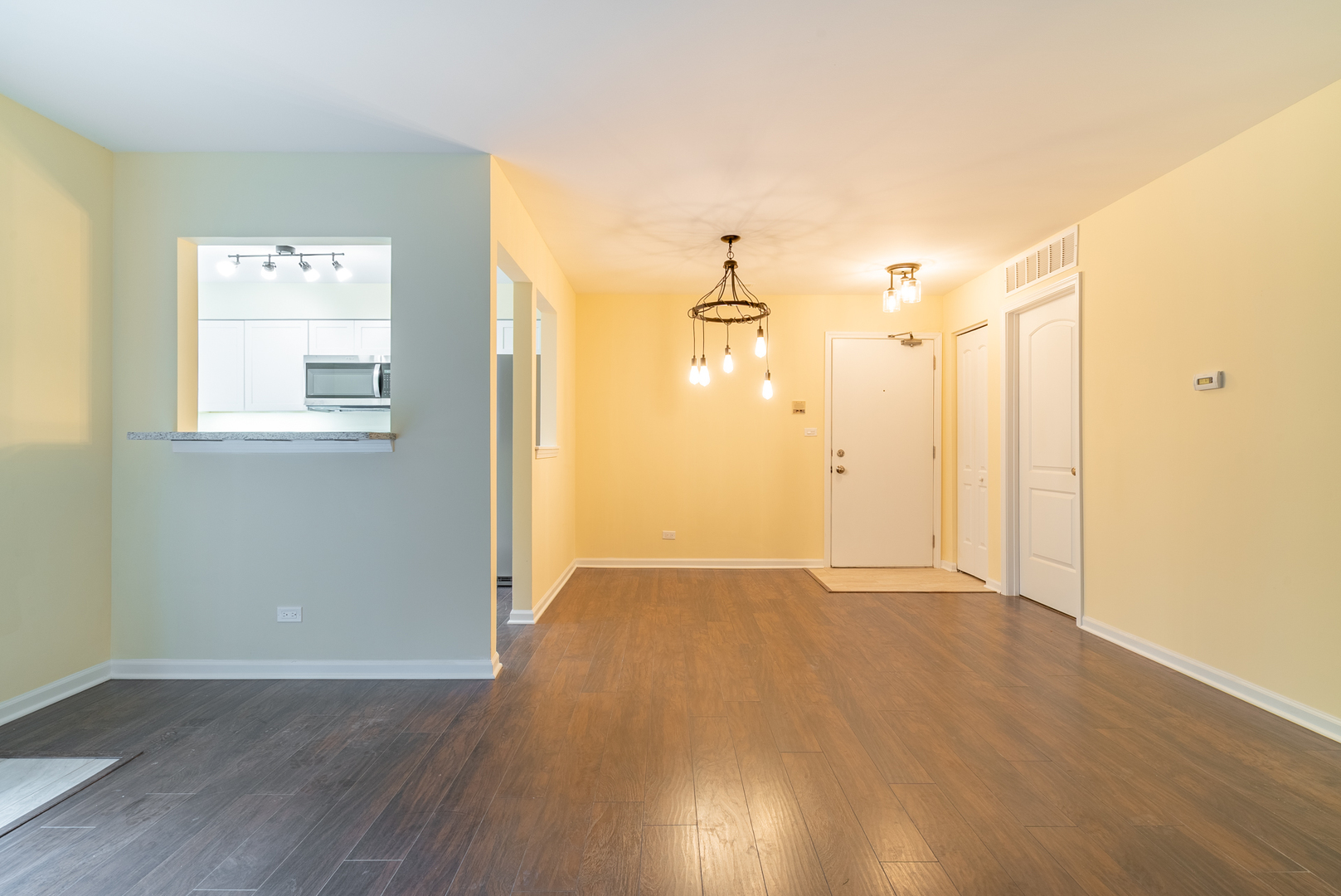 321 Windstream Court, Unit 321 Aurora, IL 60504 - Photo 2 of 26