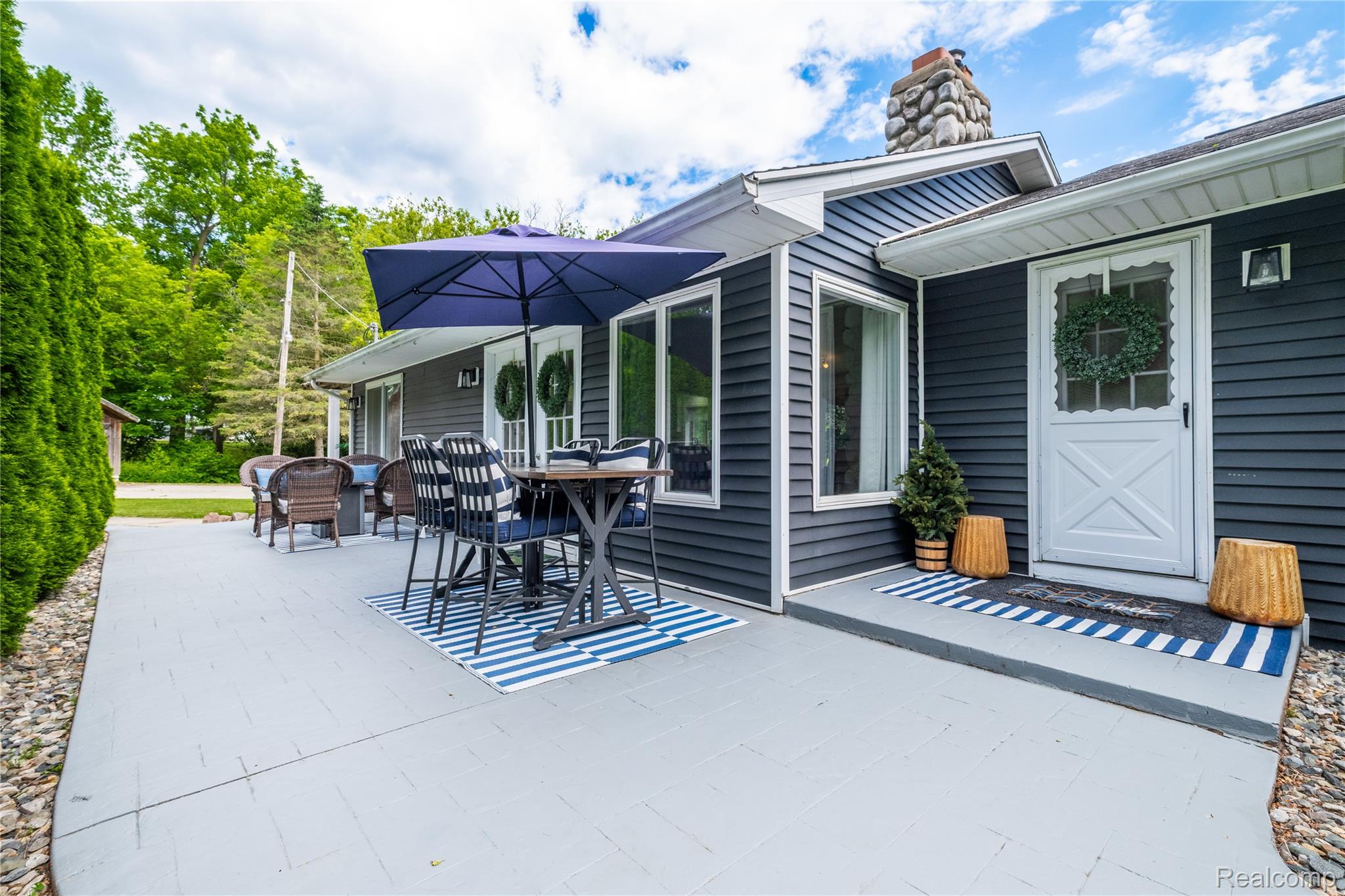 4418 North Gale Road Davison, MI 48423 - Photo 9 of 46 Expansive concrete patio offering outdoor living space