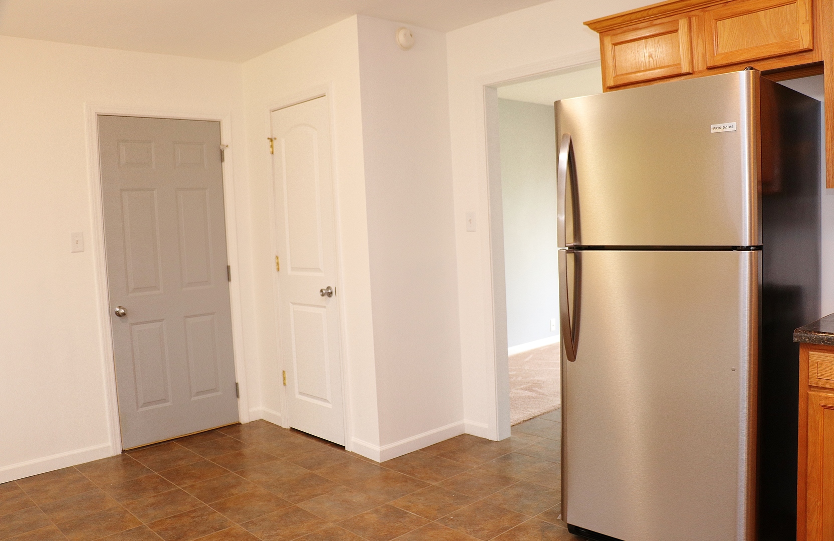 225 Murphy Drive Romeoville, IL 60446 - Photo 4 of 22