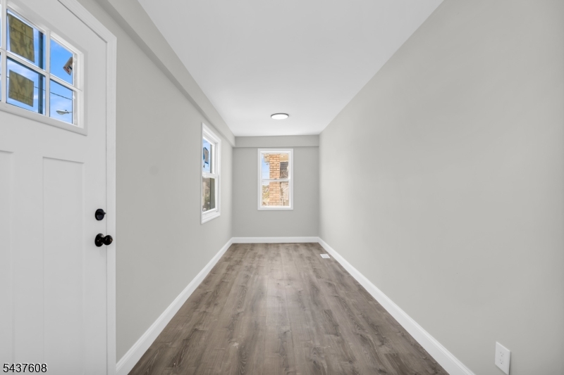 956 Adams Avenue Elizabeth, NJ 07201 - Photo 2 of 23