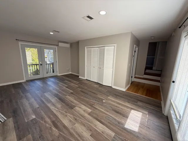 $1,895 | 1752 Farmington Avenue, Unit 3, Farmington, CT 06085