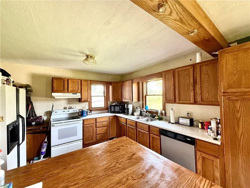 4217 Hillsville Road Pulaski, PA 16143 - Photo 12 of 31 Gallery Image 12