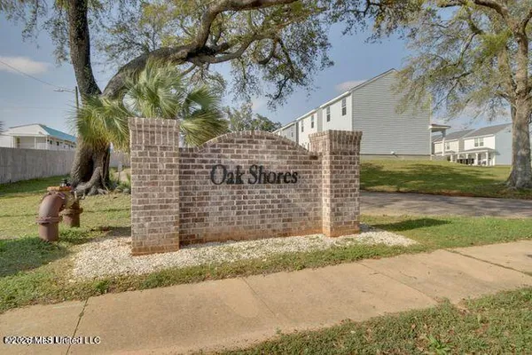$2,100 | 1664 Beach Boulevard, Unit 90, Biloxi, MS 39531