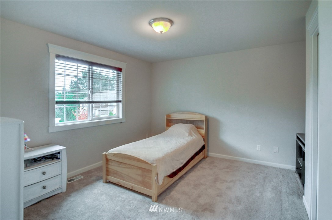 23529 19th Avenue West Bothell, WA 98021 - Photo 18 of 22