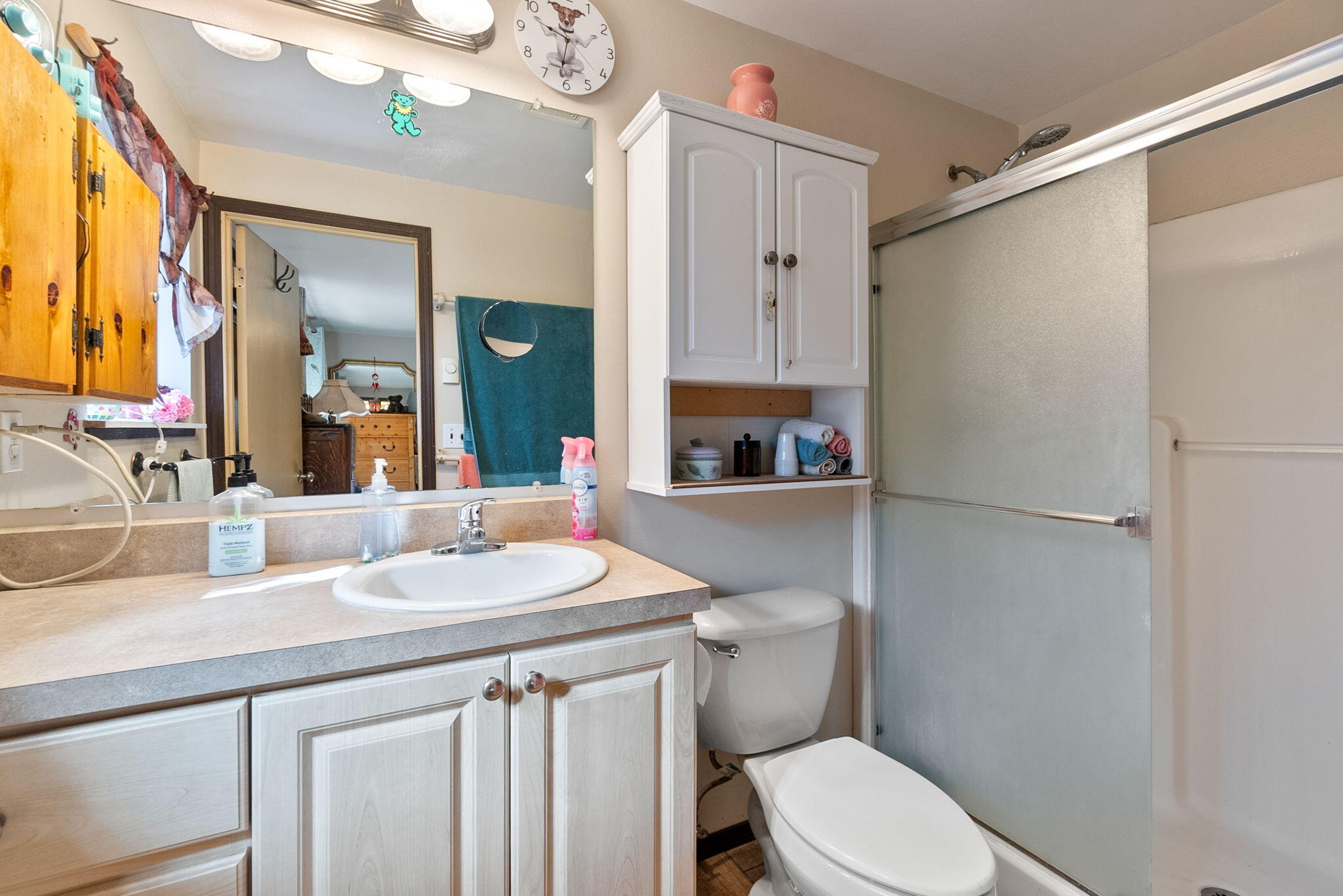 19275 Cherokee Road Bend, OR 97702 - Photo 23 of 47 22-web-or-mls-Riley Visuals-22