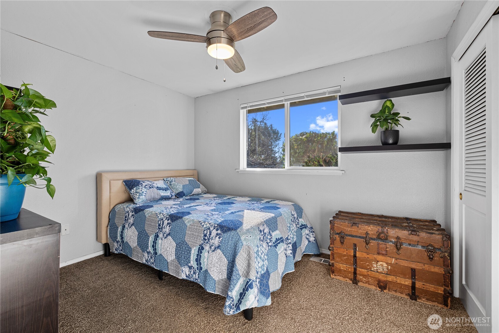 2123 North Viewcrest Place Oak Harbor, WA 98277 - Photo 23 of 31