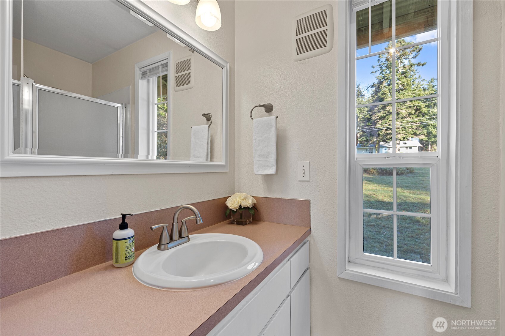 2123 North Viewcrest Place Oak Harbor, WA 98277 - Photo 24 of 31