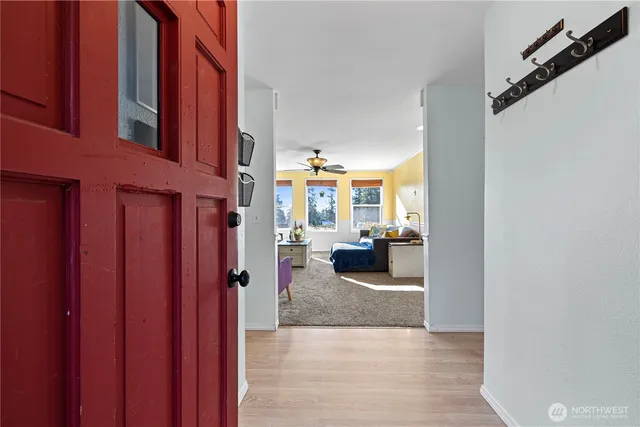 $499,750 | 2123 North Viewcrest Place, Oak Harbor, WA 98277