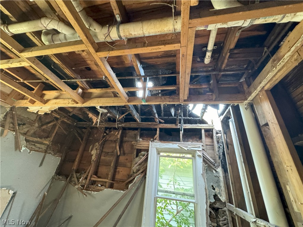 971 Helmsdale Road Cleveland Heights, OH 44112 - Photo 10 of 19
