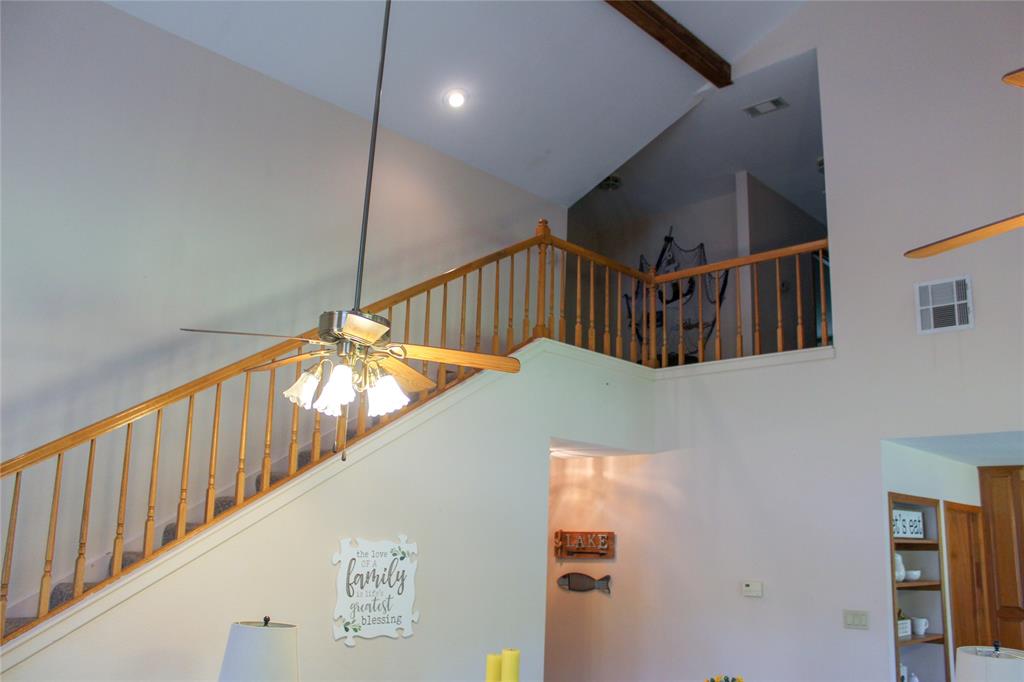 6928 Scott Street Eustace, TX 75124 - Photo 15 of 37 a view of entryway